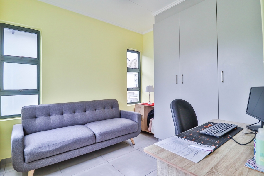 3 Bedroom Property for Sale in Broadacres Gauteng