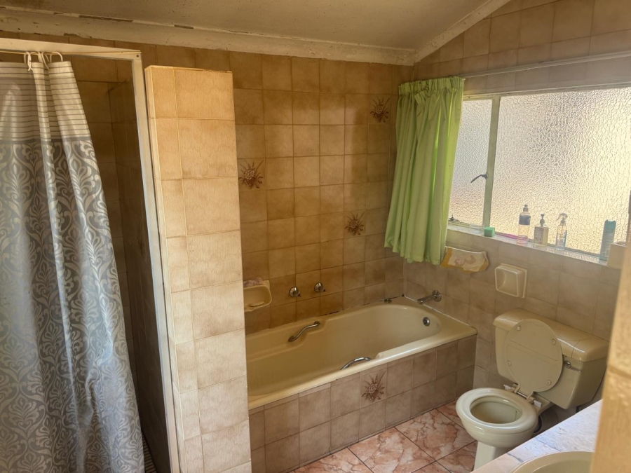3 Bedroom Property for Sale in Brakpan Central Gauteng