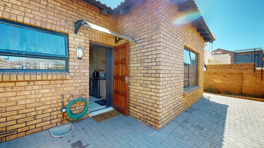 2 Bedroom Property for Sale in Union Gauteng