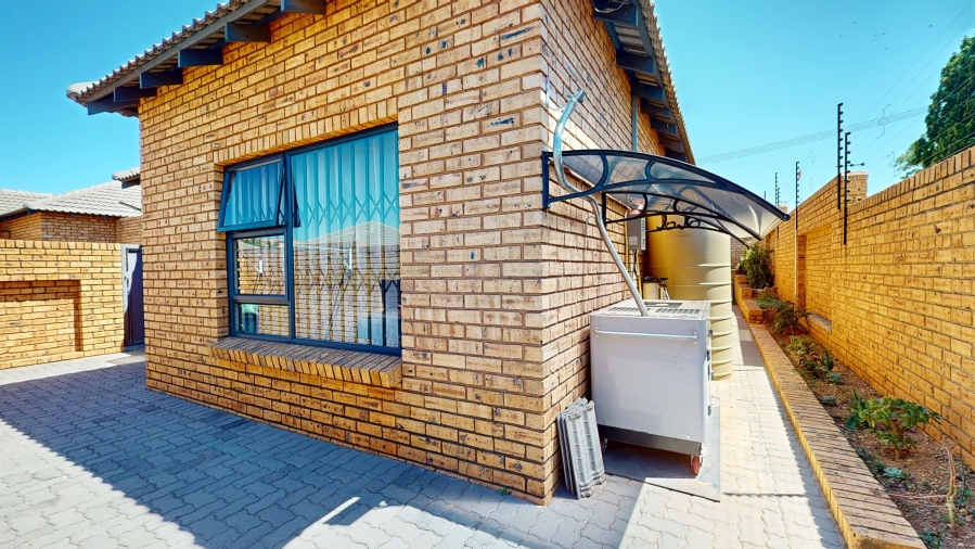 2 Bedroom Property for Sale in Union Gauteng