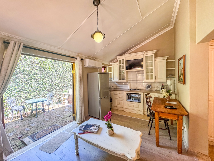 To Let 1 Bedroom Property for Rent in Silver Lakes Golf Estate Gauteng