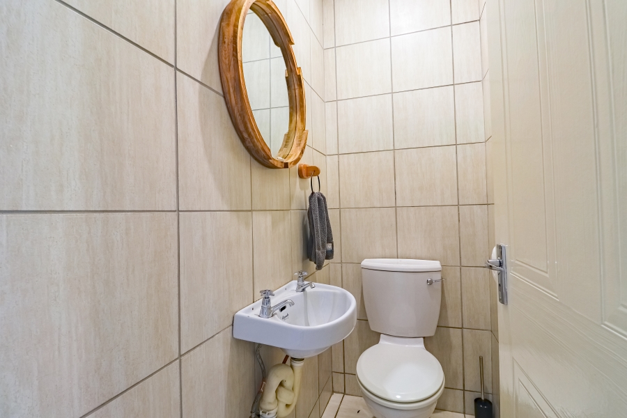 To Let 3 Bedroom Property for Rent in Silver Lakes Golf Estate Gauteng