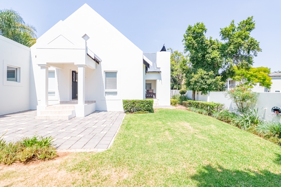 To Let 3 Bedroom Property for Rent in Silver Lakes Golf Estate Gauteng