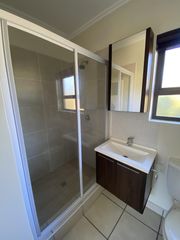To Let 2 Bedroom Property for Rent in Fourways Gauteng