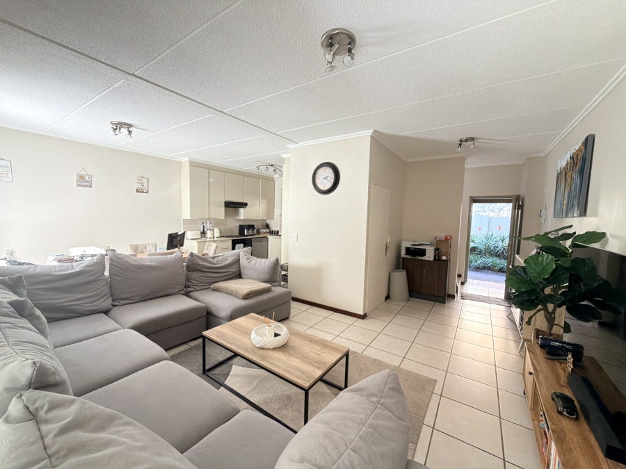 2 Bedroom Property for Sale in Fourways Gauteng