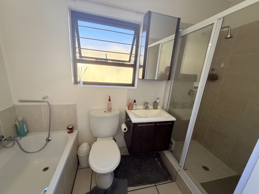 2 Bedroom Property for Sale in Fourways Gauteng