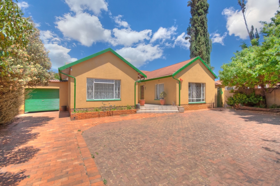 4 Bedroom Property for Sale in Roseacre Gauteng