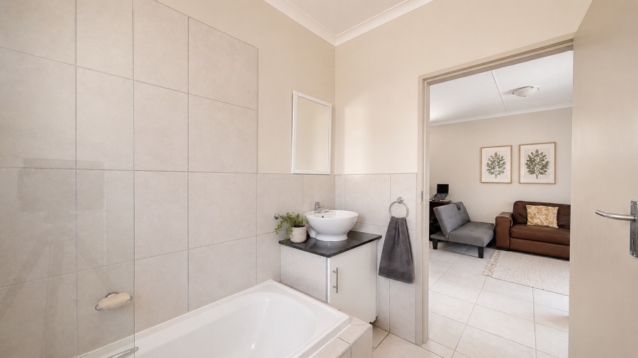 2 Bedroom Property for Sale in Brentwood Park Gauteng