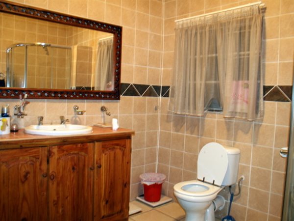 4 Bedroom Property for Sale in Haakdoornlaagte AH Gauteng