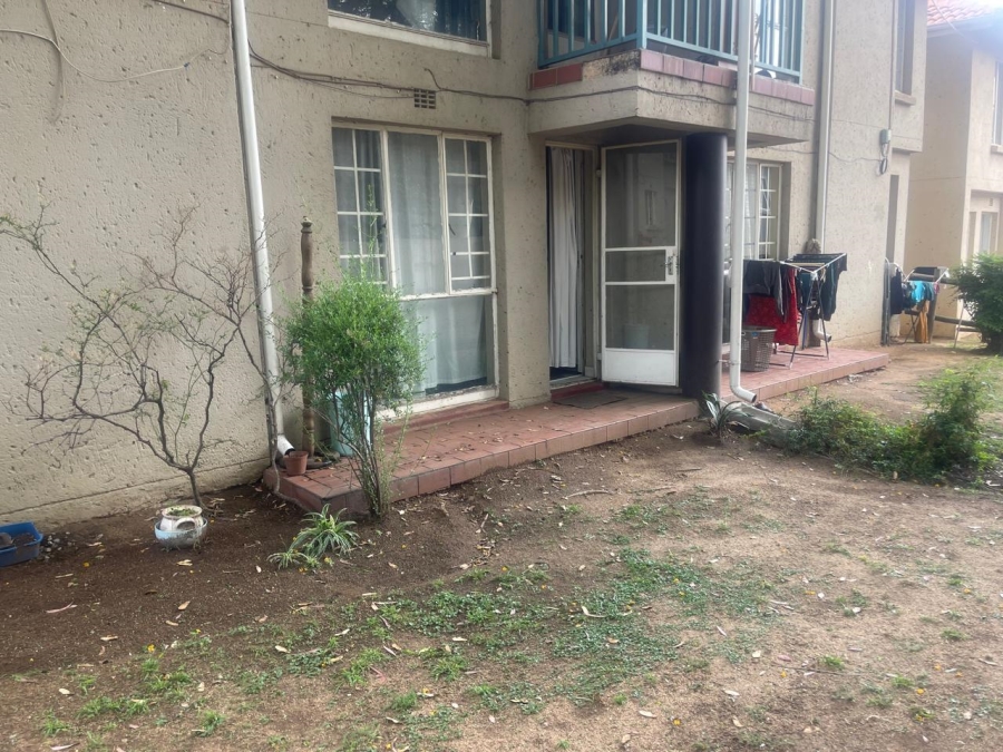 1 Bedroom Property for Sale in Vorna Valley Gauteng