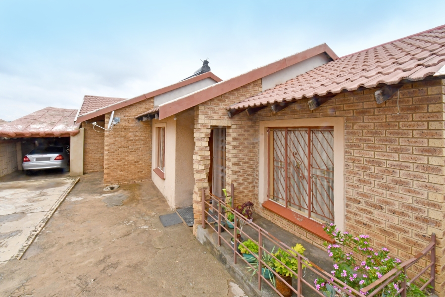 3 Bedroom Property for Sale in Bramley View Gauteng