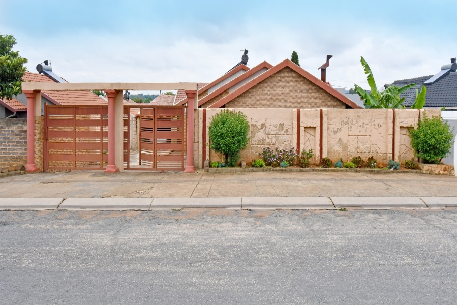 3 Bedroom Property for Sale in Bramley View Gauteng