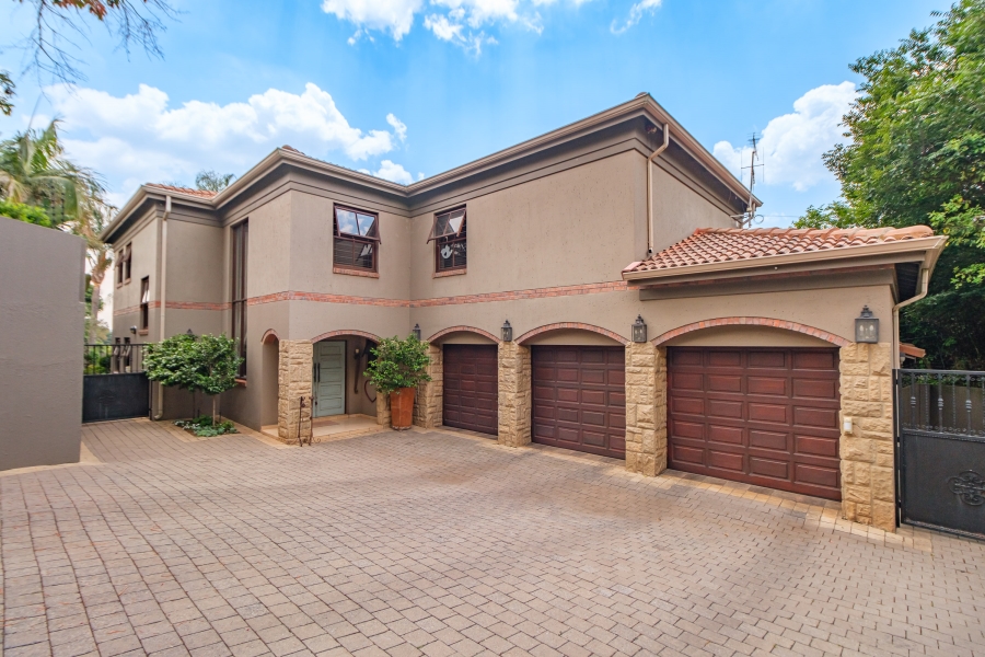 4 Bedroom Property for Sale in Northcliff Gauteng