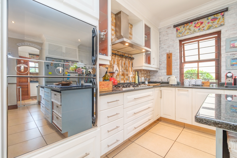 4 Bedroom Property for Sale in Northcliff Gauteng