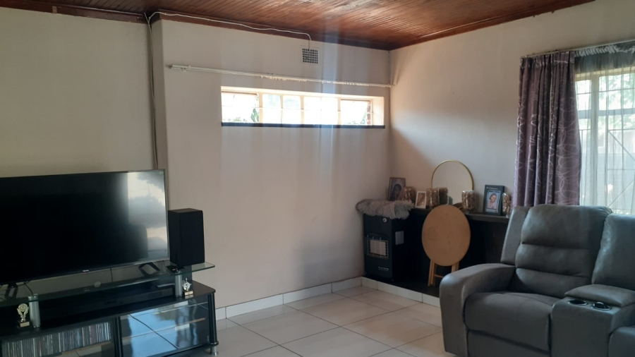 3 Bedroom Property for Sale in Vanderbijlpark CW 5 Gauteng