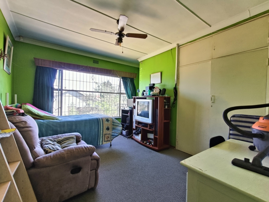 4 Bedroom Property for Sale in Glenanda Gauteng