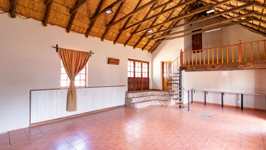 6 Bedroom Property for Sale in Glen Austin Gauteng