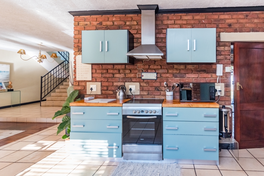 4 Bedroom Property for Sale in Ruimsig Country Estate Gauteng