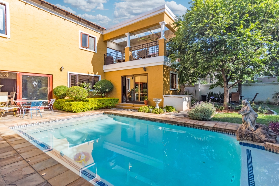 4 Bedroom Property for Sale in Ruimsig Country Estate Gauteng