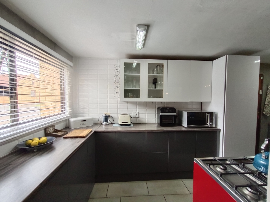 3 Bedroom Property for Sale in Clubview Gauteng