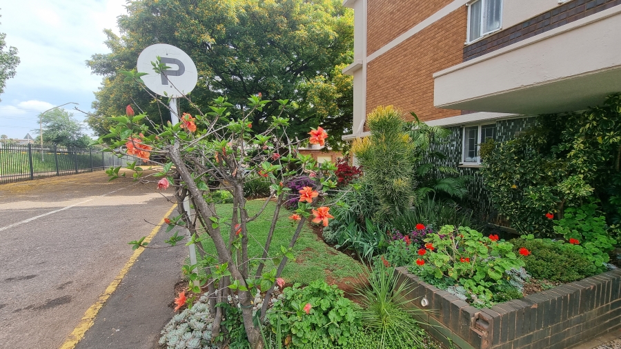 2 Bedroom Property for Sale in Elardus Park Gauteng
