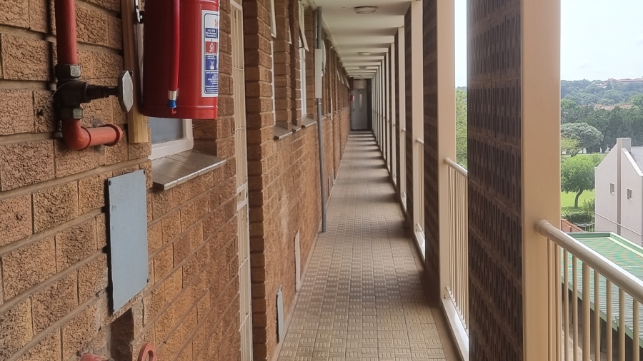 2 Bedroom Property for Sale in Elardus Park Gauteng