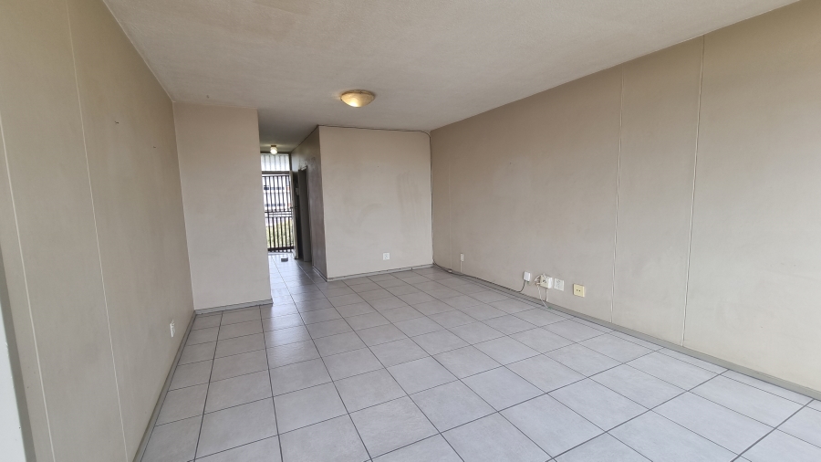 2 Bedroom Property for Sale in Elardus Park Gauteng