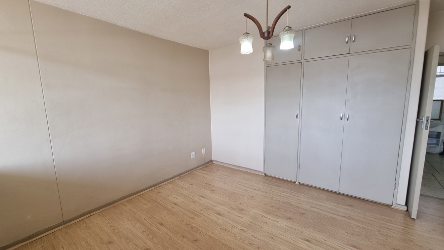 2 Bedroom Property for Sale in Elardus Park Gauteng