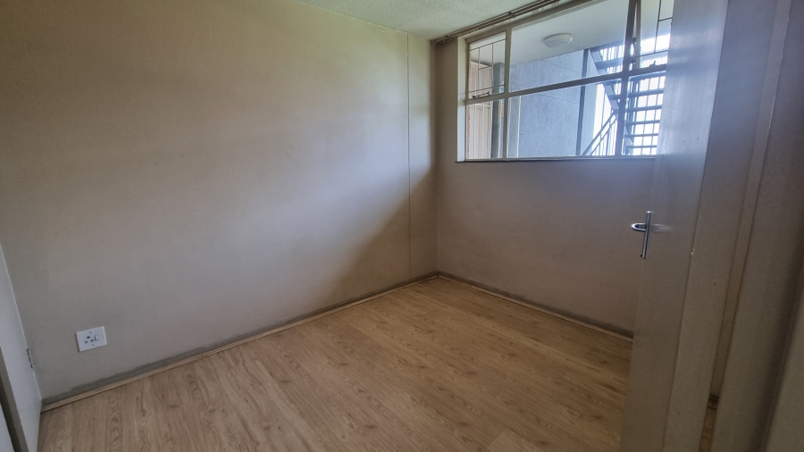 2 Bedroom Property for Sale in Elardus Park Gauteng