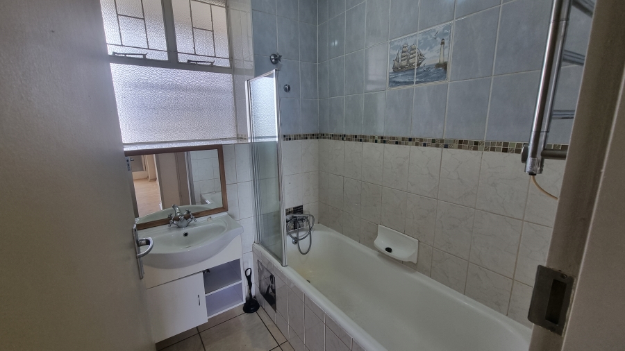 2 Bedroom Property for Sale in Elardus Park Gauteng