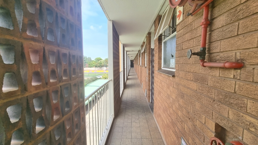 2 Bedroom Property for Sale in Elardus Park Gauteng
