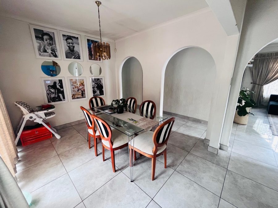 4 Bedroom Property for Sale in Klippoortje Gauteng