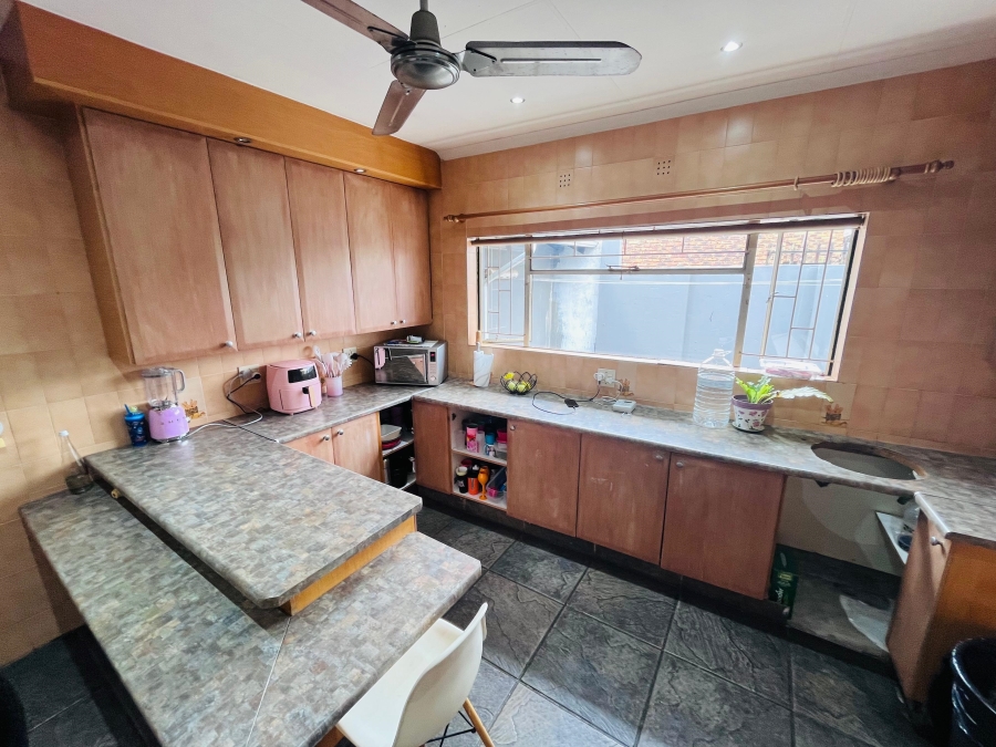 4 Bedroom Property for Sale in Klippoortje Gauteng