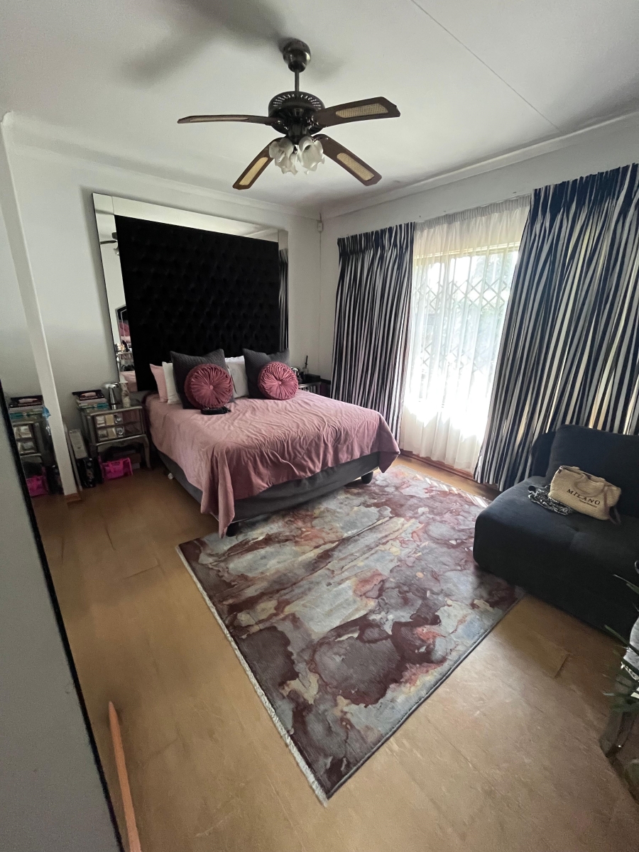 4 Bedroom Property for Sale in Klippoortje Gauteng