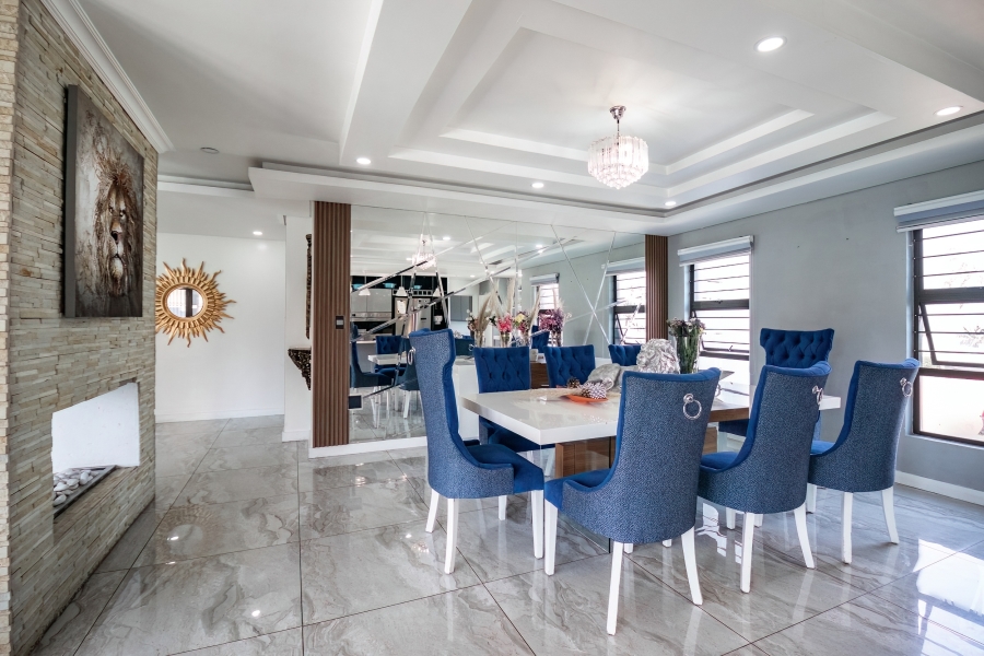 5 Bedroom Property for Sale in Helderwyk Gauteng