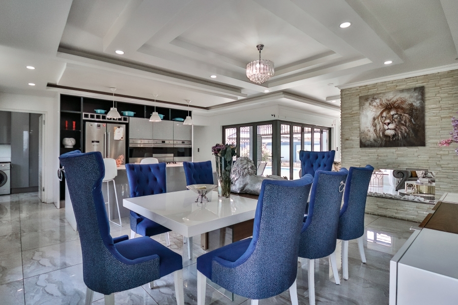 5 Bedroom Property for Sale in Helderwyk Gauteng