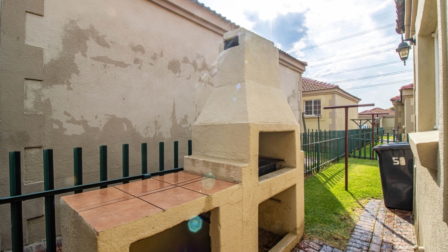 3 Bedroom Property for Sale in Elandspark Gauteng