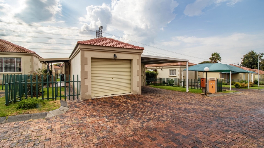 3 Bedroom Property for Sale in Elandspark Gauteng