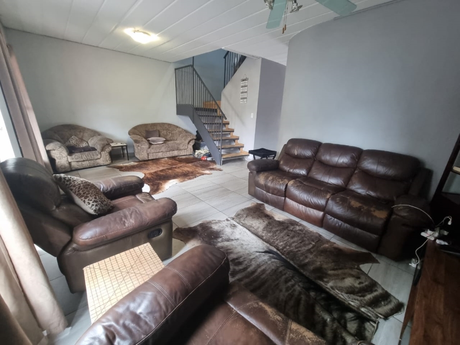 3 Bedroom Property for Sale in Verwoerdpark Gauteng