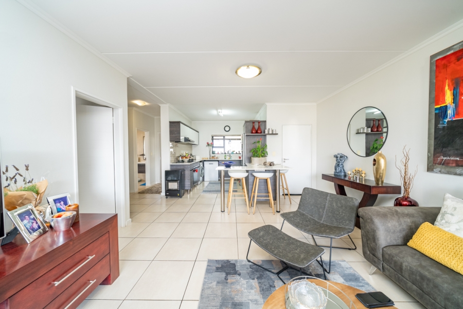 2 Bedroom Property for Sale in Greenstone Hill Gauteng