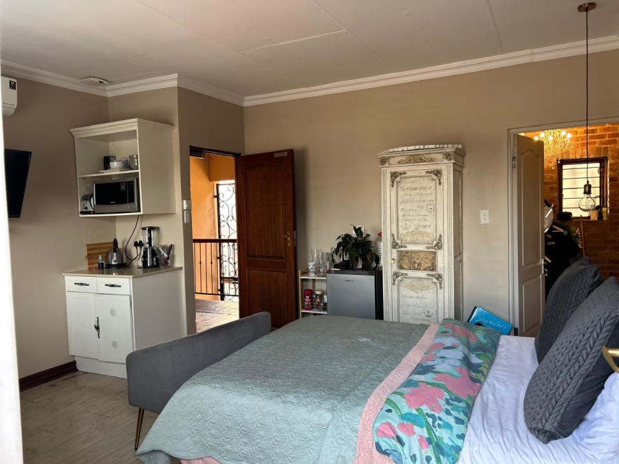 To Let 1 Bedroom Property for Rent in Eldoraigne Gauteng