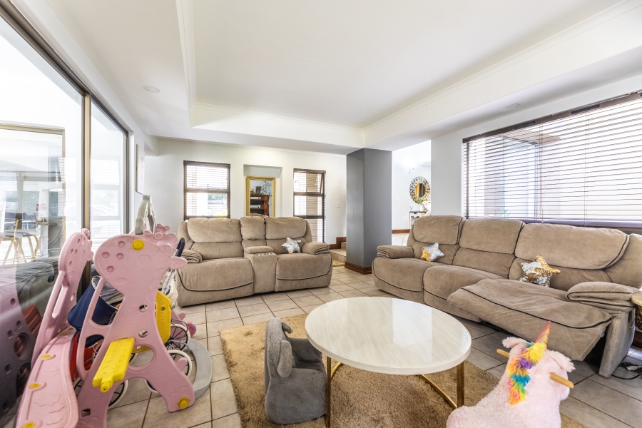 4 Bedroom Property for Sale in Bryanston Gauteng