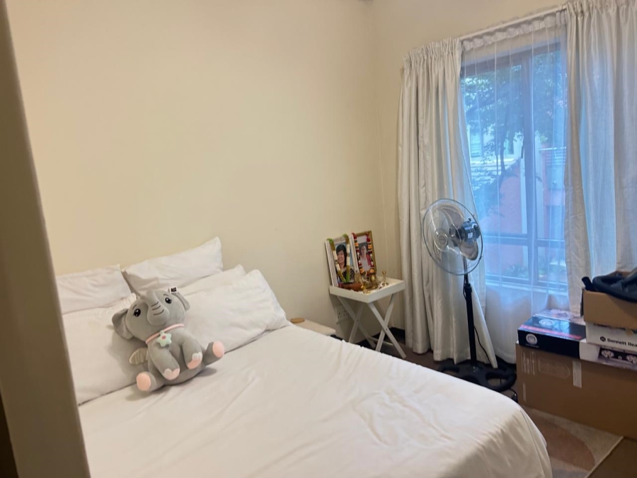 To Let 2 Bedroom Property for Rent in Bryanston Gauteng