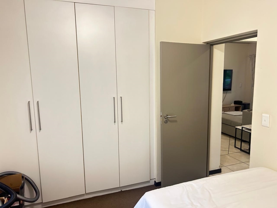 To Let 2 Bedroom Property for Rent in Bryanston Gauteng