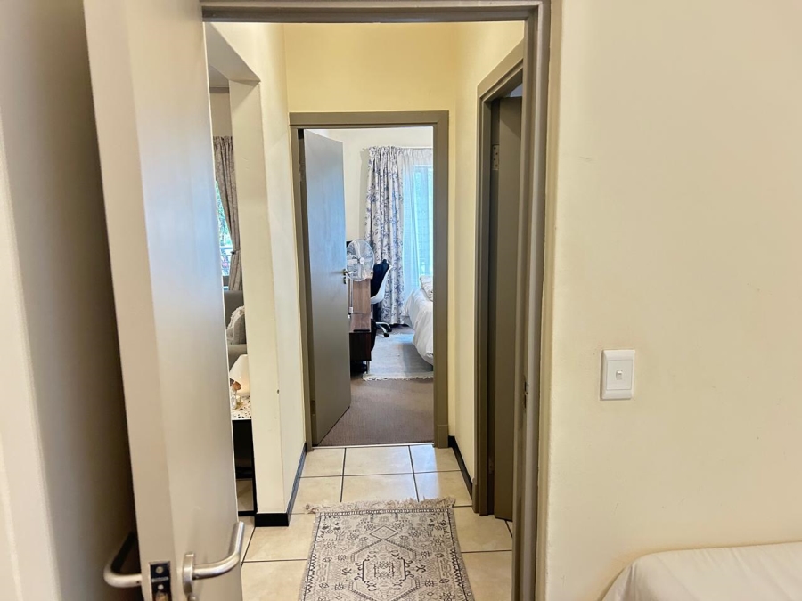 To Let 2 Bedroom Property for Rent in Bryanston Gauteng