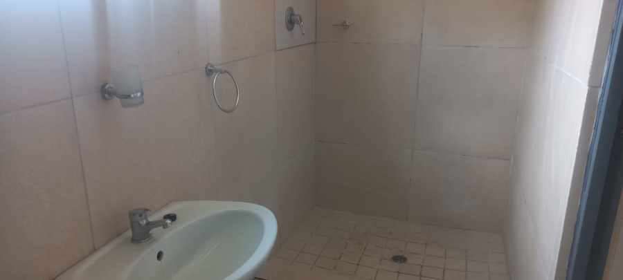 1 Bedroom Property for Sale in Blairgowrie Gauteng