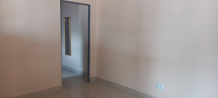 1 Bedroom Property for Sale in Blairgowrie Gauteng