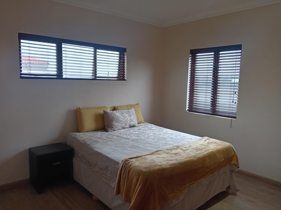 4 Bedroom Property for Sale in Sonneveld Gauteng