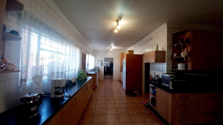 7 Bedroom Property for Sale in Sunward Park Gauteng