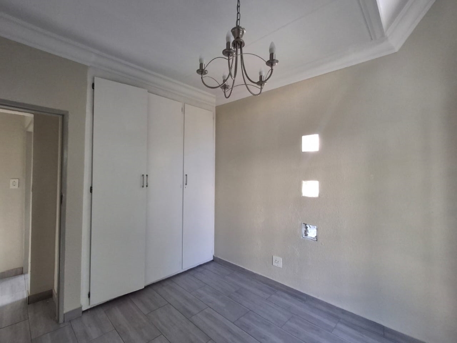 3 Bedroom Property for Sale in Sonneveld Gauteng
